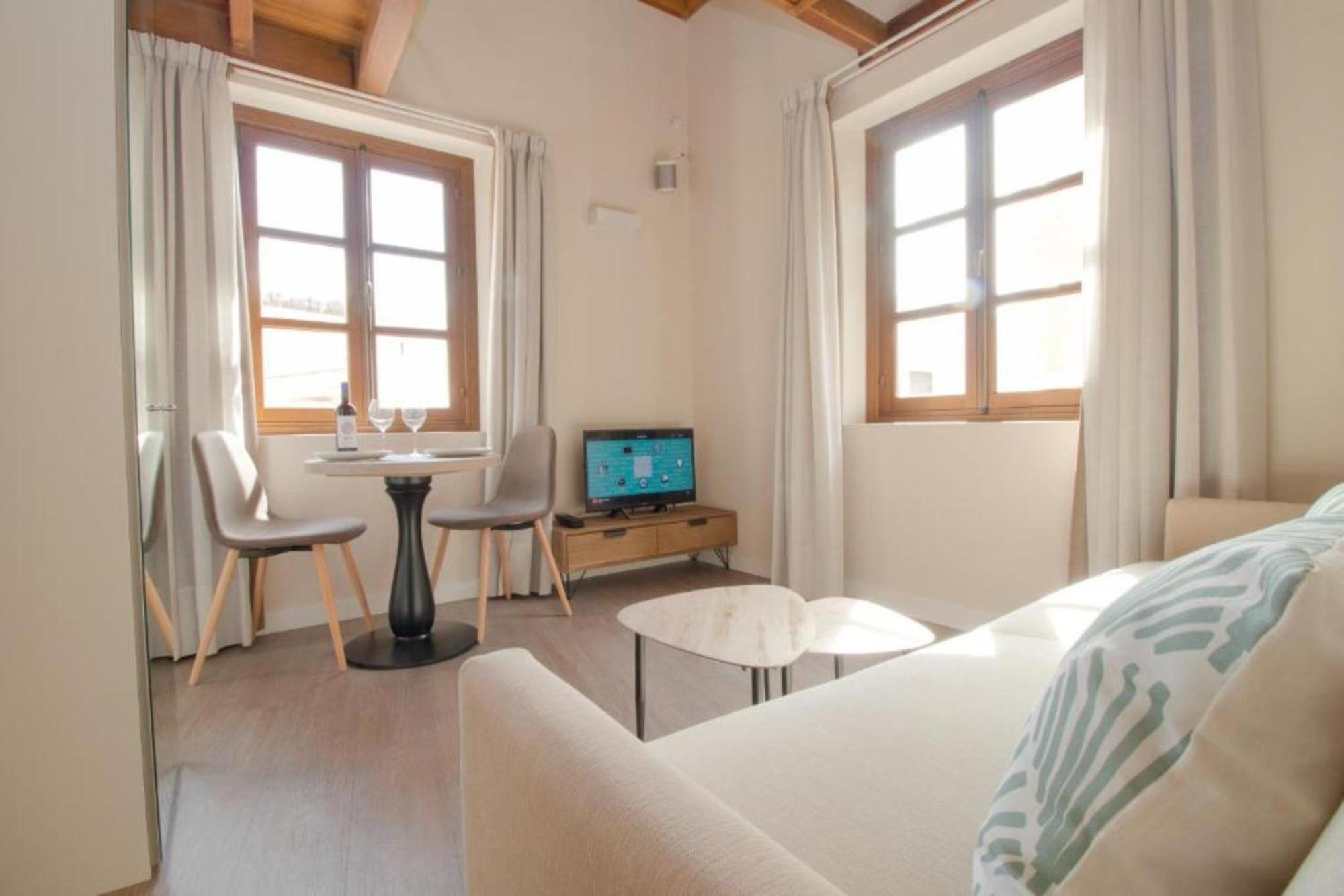 Suncity Boho Suite Loft มาลากา ภายนอก รูปภาพ